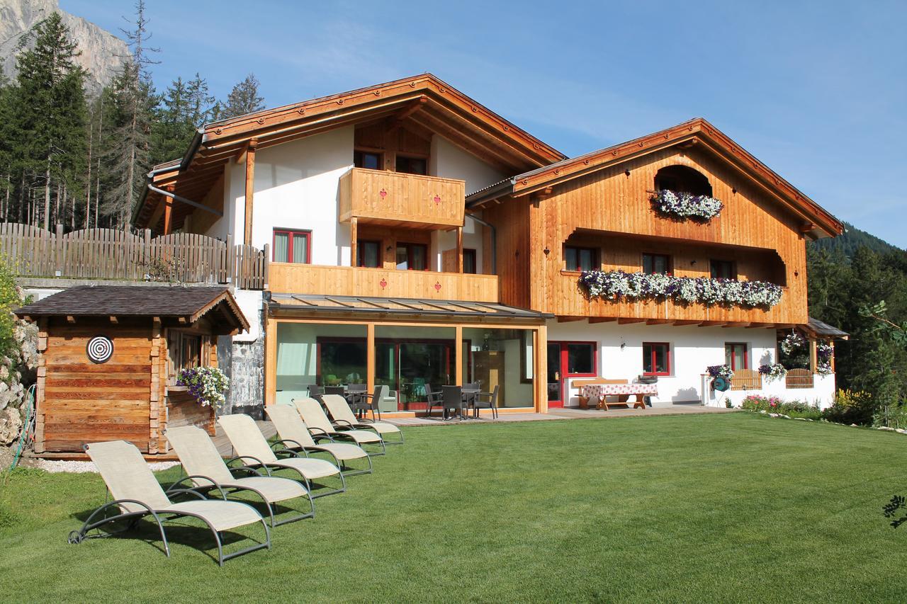 Garni Ciasa Urban Aparthotel Badia  Exterior photo